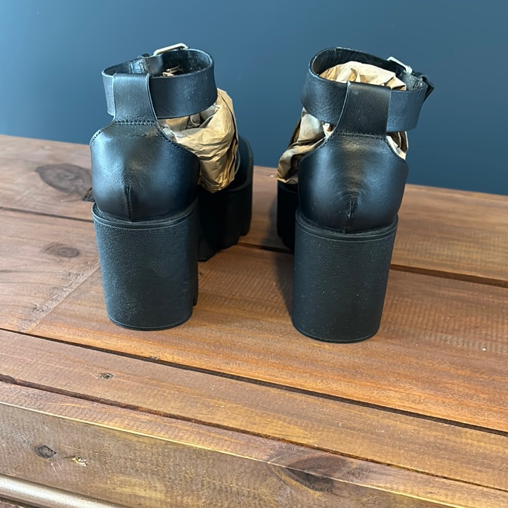 Black Platform Sandals - Picture 3 of 5